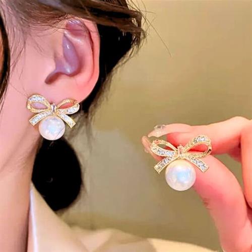 Bow Pearl With Diamond Crystal Korean Earrings - 